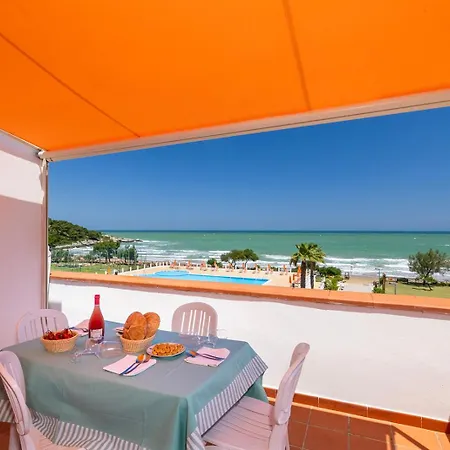 Crovatico Centro Vacanze Resort *