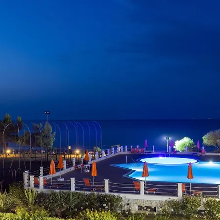 Crovatico Centro Vacanze Resort